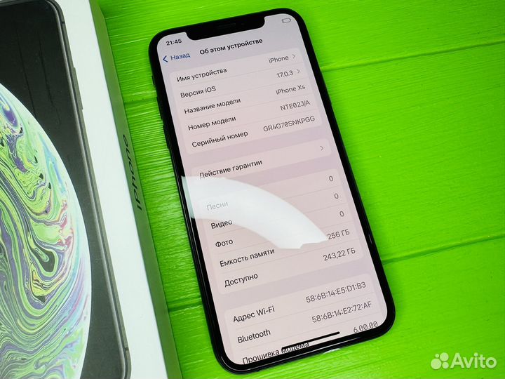 iPhone Xs, 256 ГБ