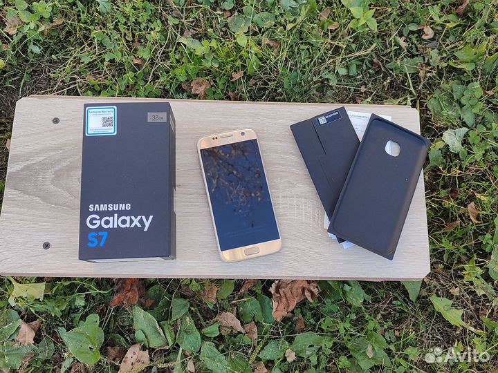 Samsung Galaxy S7, 4/32 ГБ
