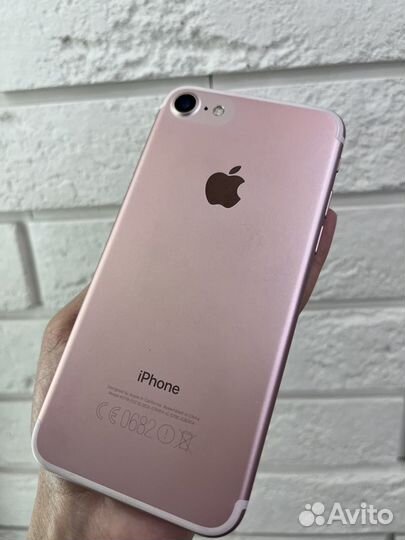 iPhone 7, 32 ГБ