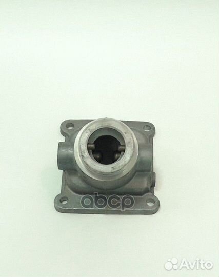 Корпус рычага (крышка) коробки переключения пер