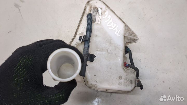 Бачок омывателя Toyota Yaris, 2008