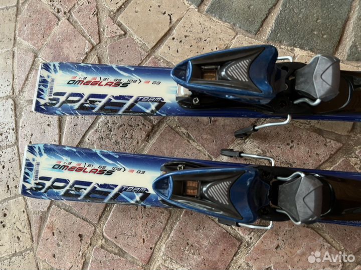 Детские горные лыжи Dynastar с ботинками и шлемом