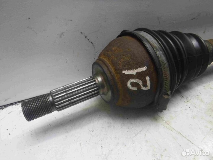 Полуось передняя левая Renault 19