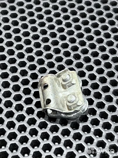 Направляющая гидролинии Honda CRF 450R 2002-2004