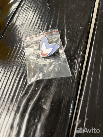 Значок marusia оригинал в идеальном состоянии