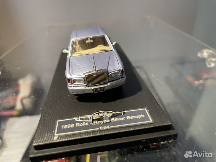 Модель автомобиля 1/64 Rolls-Royce Silver Seraph