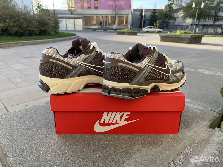 Nike air zoom vomero 5