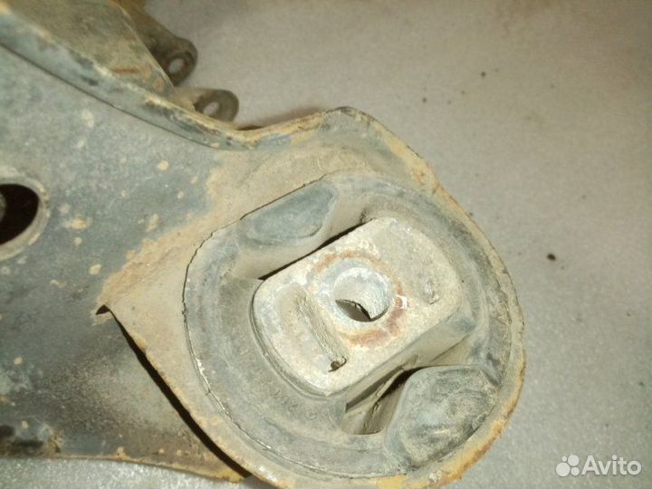 Балка подвески задняя Mercedes-Benz E-Class W124