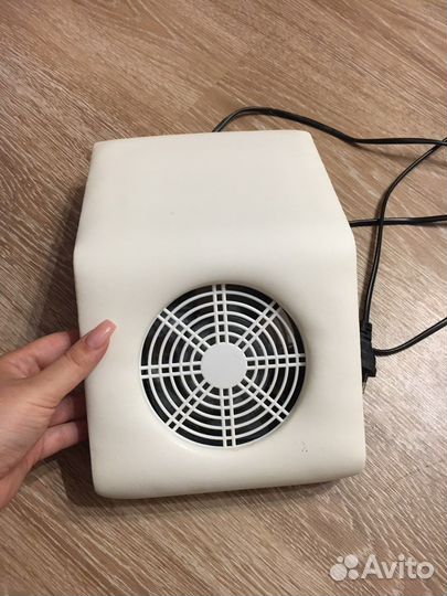 Вытяжка для маникюра