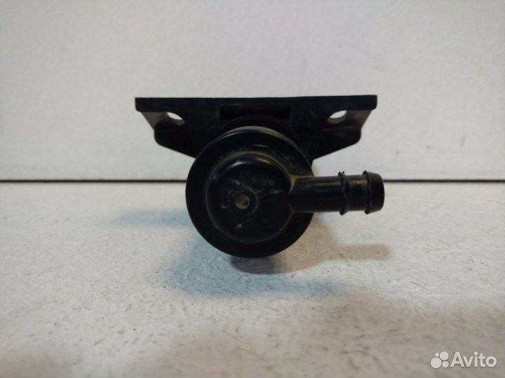 Форсунка омывателя Toyota Land Cruiser Prado