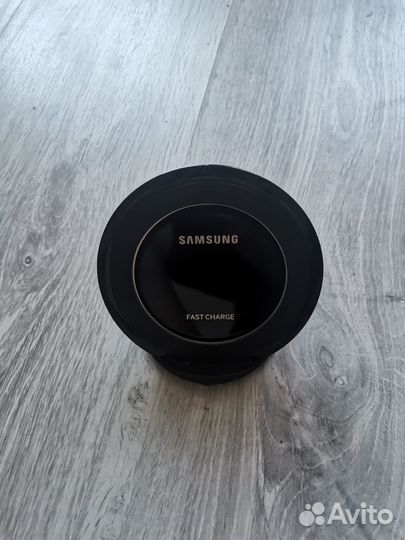 Продам зарядное устройство samsung EP-NG930