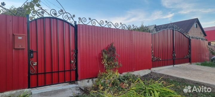 Кованные ворота и калитка