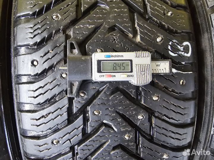 Nokian Tyres Hakkapeliitta 8 SUV 235/50 R19