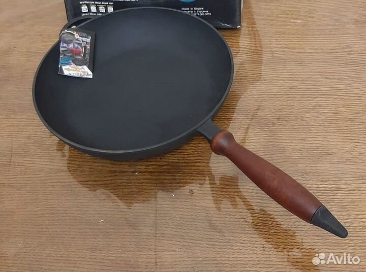Сковорода (сковородка гриль) чугунная посуда