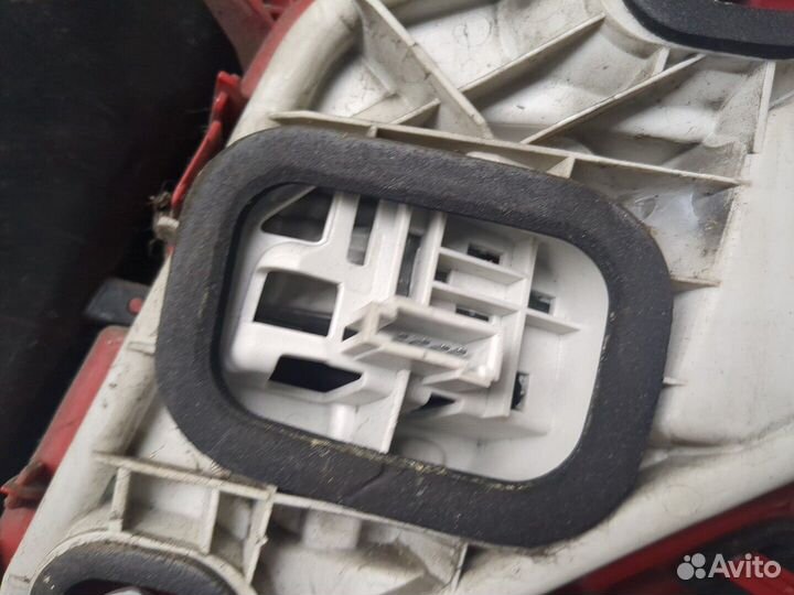 Фонарь (задний) левый Opel Meriva 2010