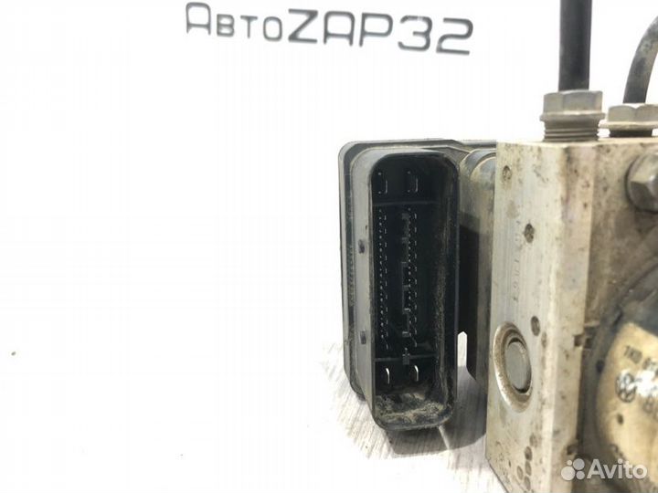 Блок abs Skoda Octavia A5 BSE 2013