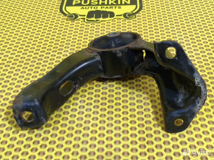 Опора двигателя задняя Mitsubishi Lancer CY 4A91