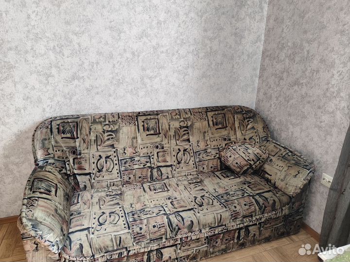 Мягкая мебель (диван + кресло)