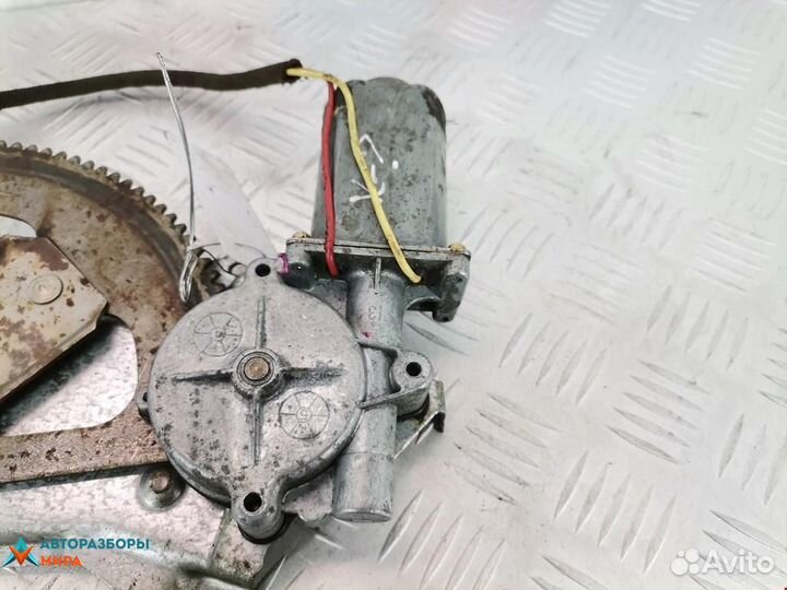 Стеклоподъемник передний левый Ford Thunderbird 10