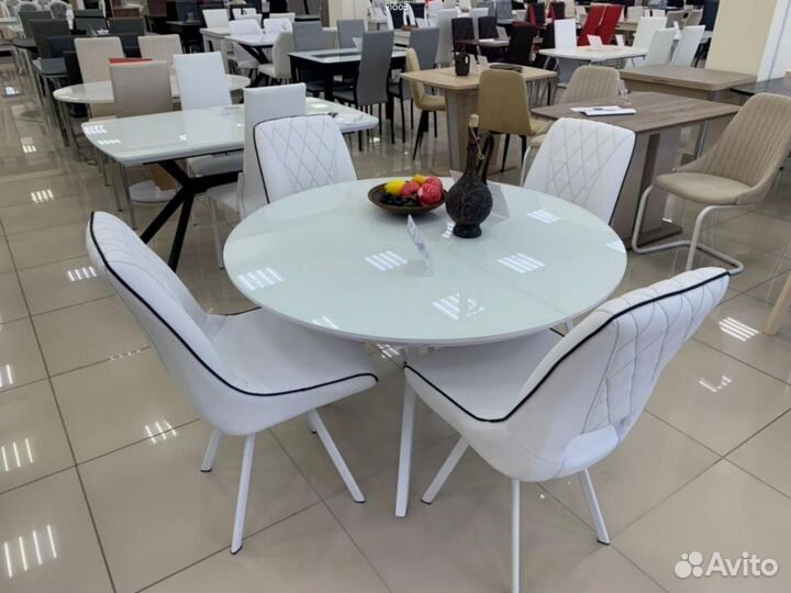 Кухонный стол