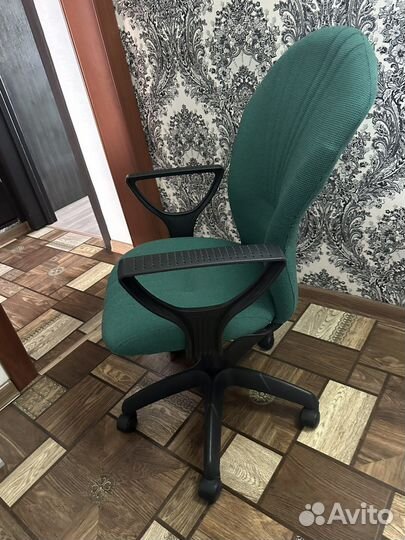 Компьютерный стул