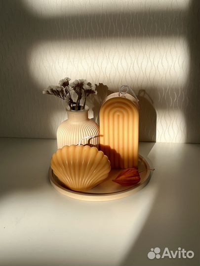 Подарочный набор со свечами и вазой