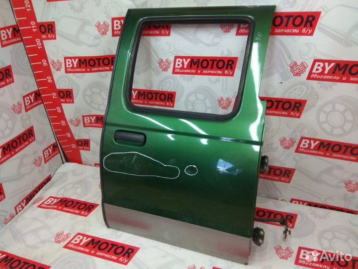 Дверь задняя правая Nissan Navara Np300 D22