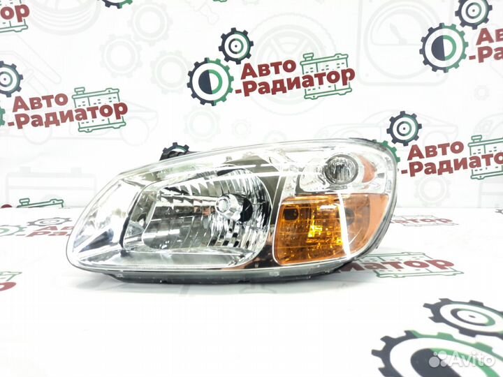 KIA Cerato '07 Фара с желтым поворотником левая