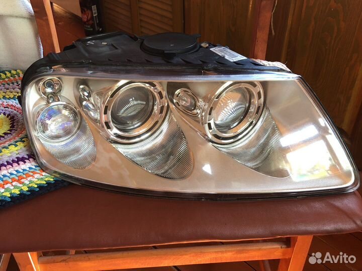 Фара для Туарег правая, Valeo, Япония