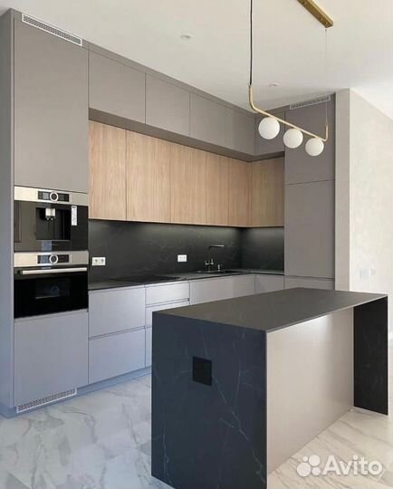 Кухня с островом от производителя на заказ