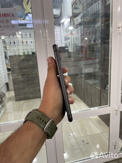 iPhone 11, 256 ГБ