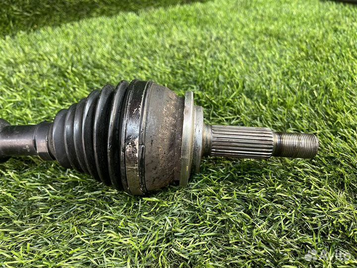 Привод передний правый Toyota Prius ZVW30 2zrfxe