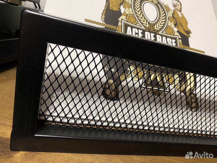 Подставка для виниловых пластинок лофт