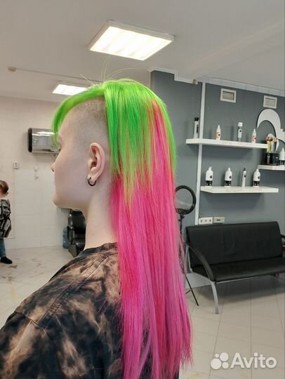 Окрашивание волос, стрижки мужские и женские
