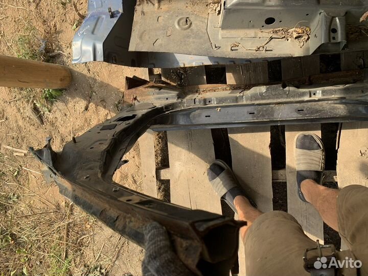 Порог левый стойка центральная Accent Hyundai