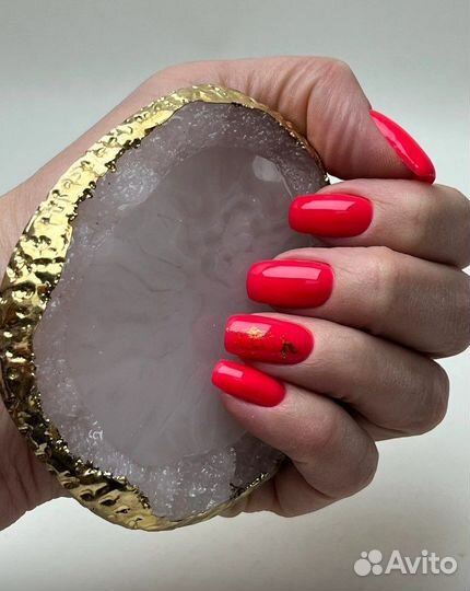 Маникюр, педикюр