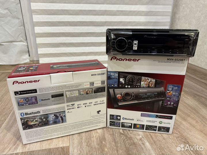 Новый процессорный Pioneer MVH-S520BT