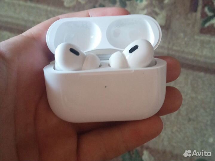 Беспроводные наушники apple airpods