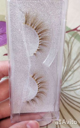 Накладные ресницы русые