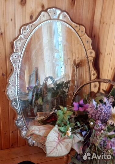Антикварное венецианское зеркало