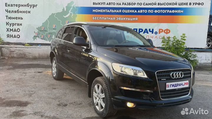 Блок электронный Audi Q7 (4L) 4E0910148C