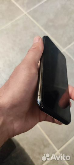 Телефон iPhone 10