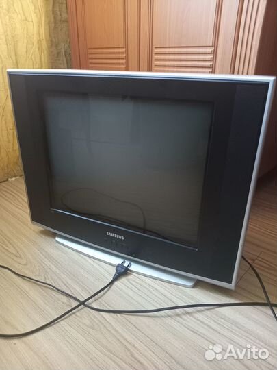 Телевизор samsung