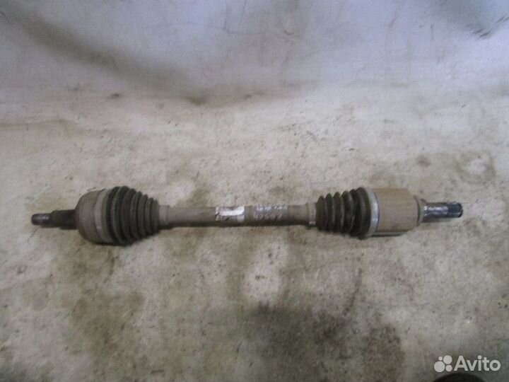 Полуось передняя левая Renault Megane III 2009-201