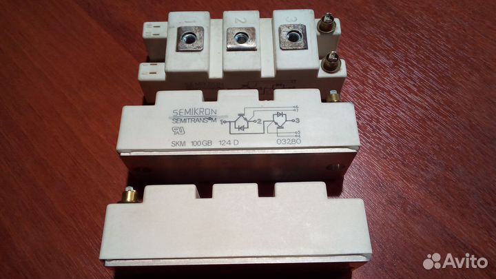 Транзистор IGBT SKM 100GB 124D