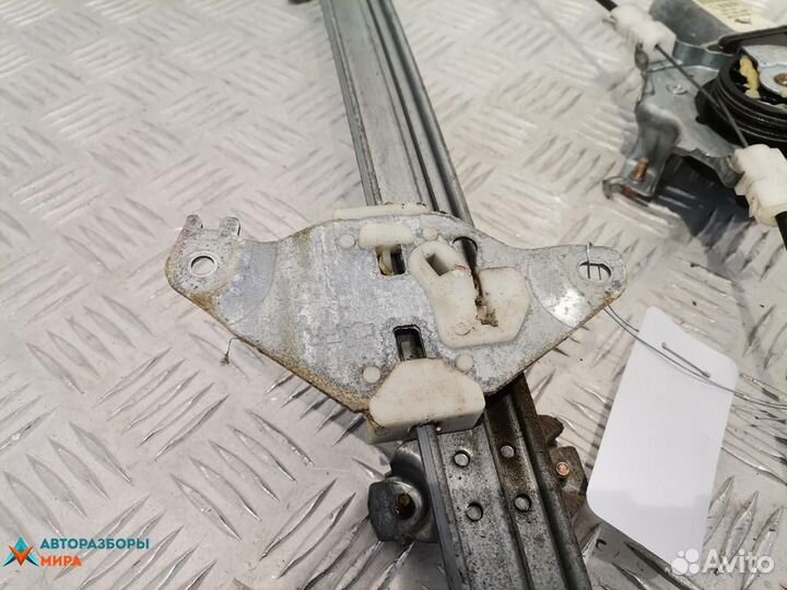 Стеклоподъемник передний правый Nissan Almera Tino