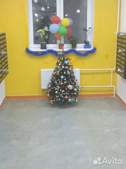 Новогодняя елка с игрушками