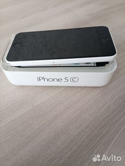 iPhone 5C, 8 ГБ