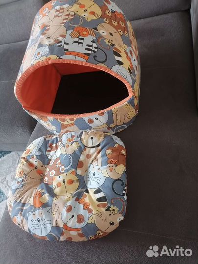 Лежанка для кошек