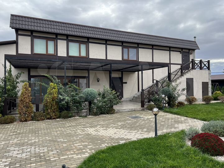 Дом 530 м² на участке 32 сот.